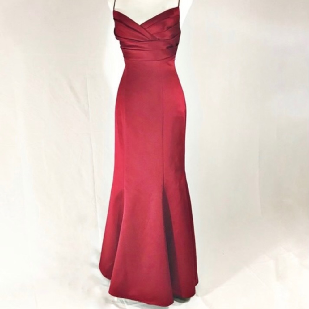 David’s Bridal dark red gown prom ball gala